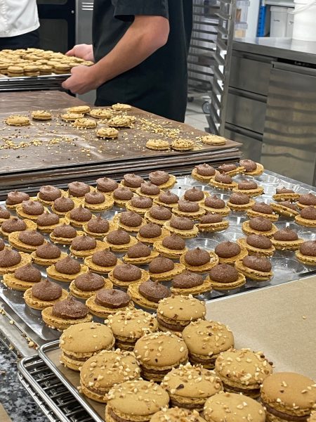 Dans l'atelier du pâtissier Clément à Rodez